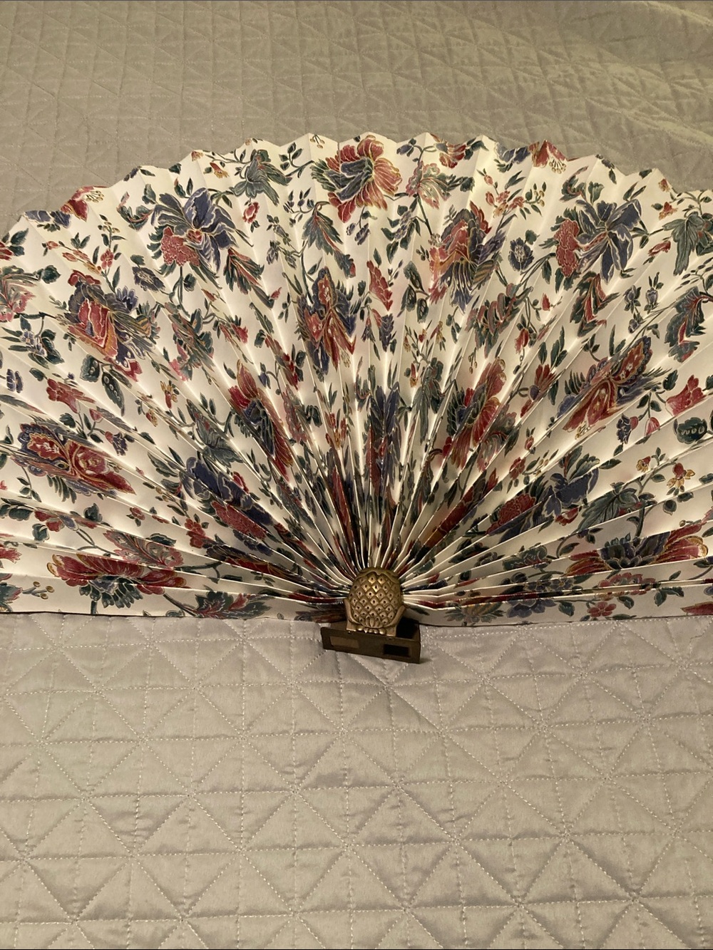 Vintage Decorative Floral Hand Fan in White, Red, Blue and Green